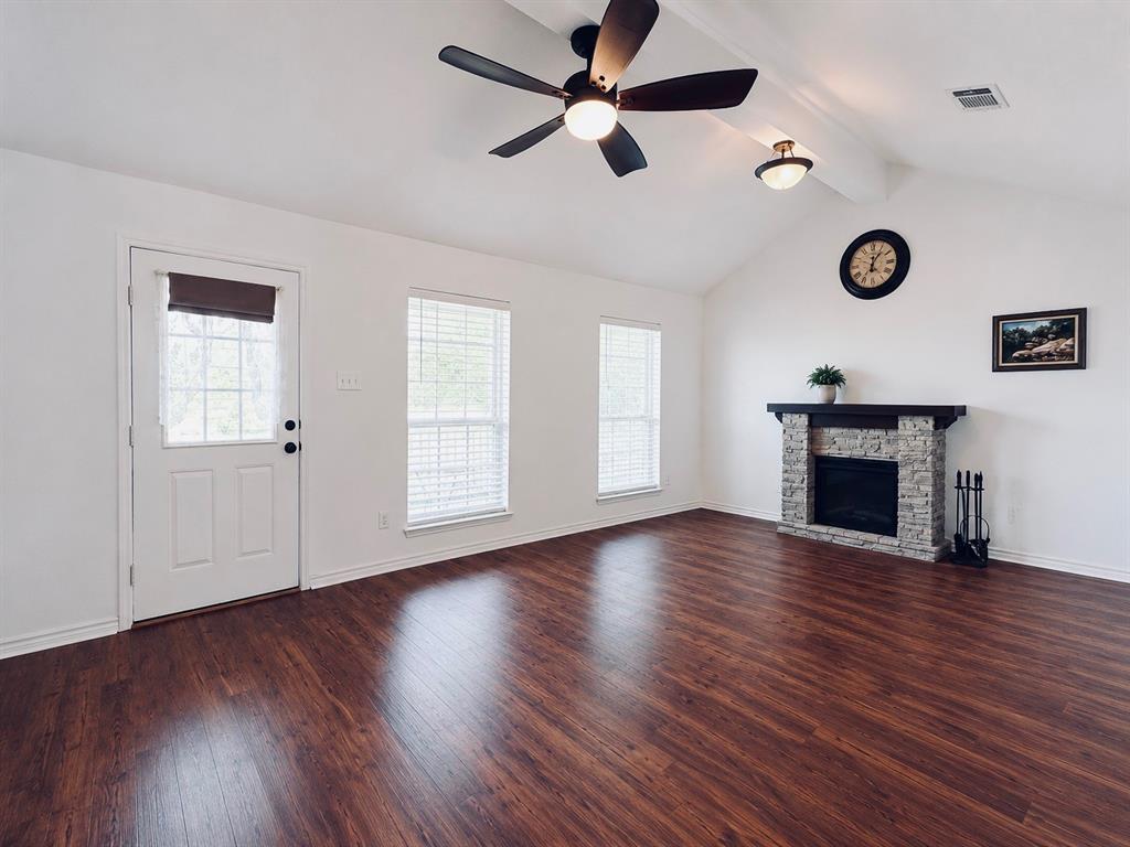 333 Lake Point Road Comanche, TX 76442 - Photo 9 of 17