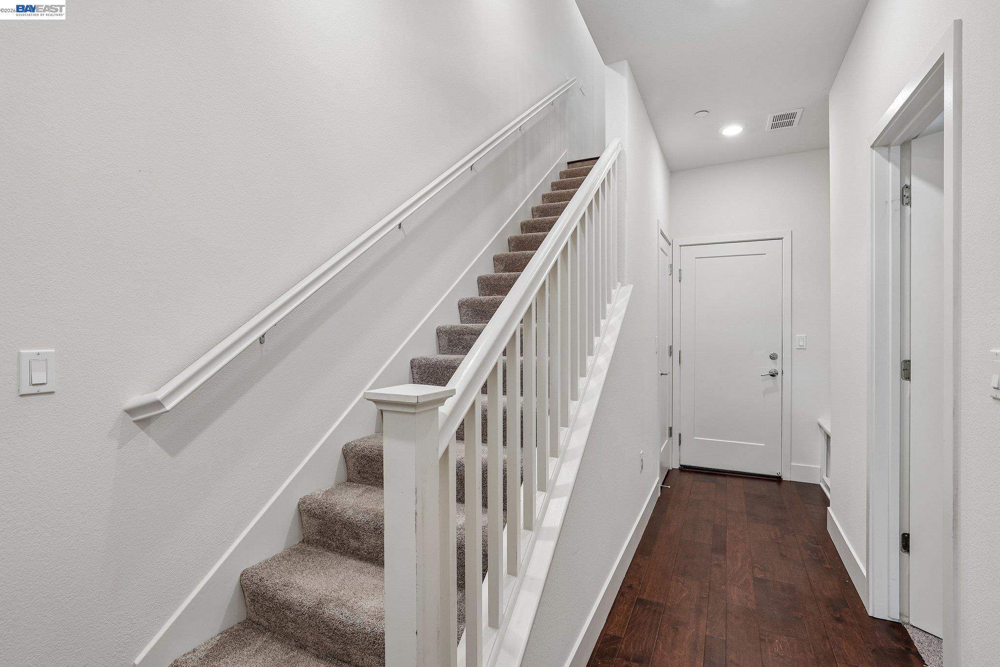3992 Scottfield Street Dublin, CA 94568 - Photo 7 of 41