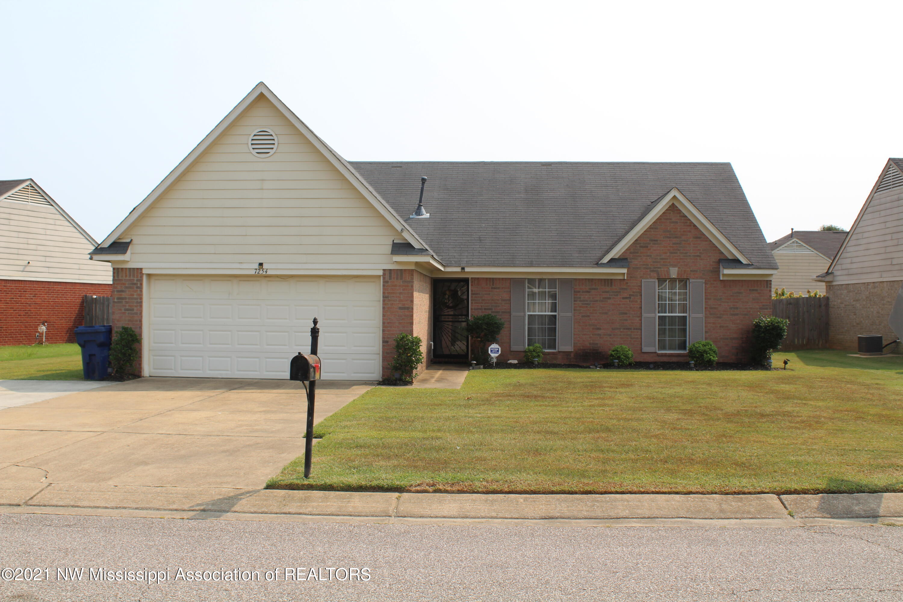 7254 Hurt Road Horn Lake, MS 38637 - Photo 1 of 25 IMG_3309