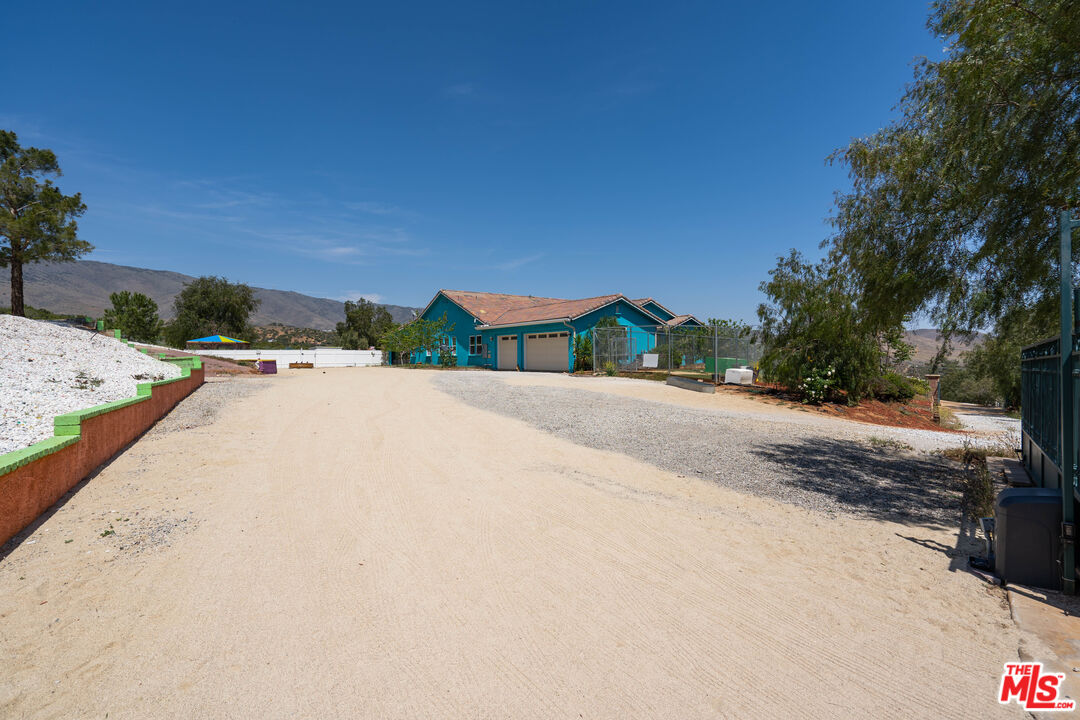 34545 Juniper Valley Road Acton, CA 93510 - Photo 33 of 34 a view of ocean with large trees
