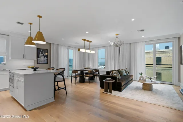 $1,599,000 | 19 Washington Street, Unit 558I, Saratoga Springs, NY 12866