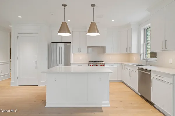 $1,599,000 | 19 Washington Street, Unit 558I, Saratoga Springs, NY 12866