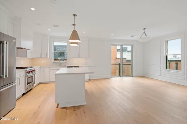 $1,599,000 | 19 Washington Street, Unit 558I, Saratoga Springs, NY 12866