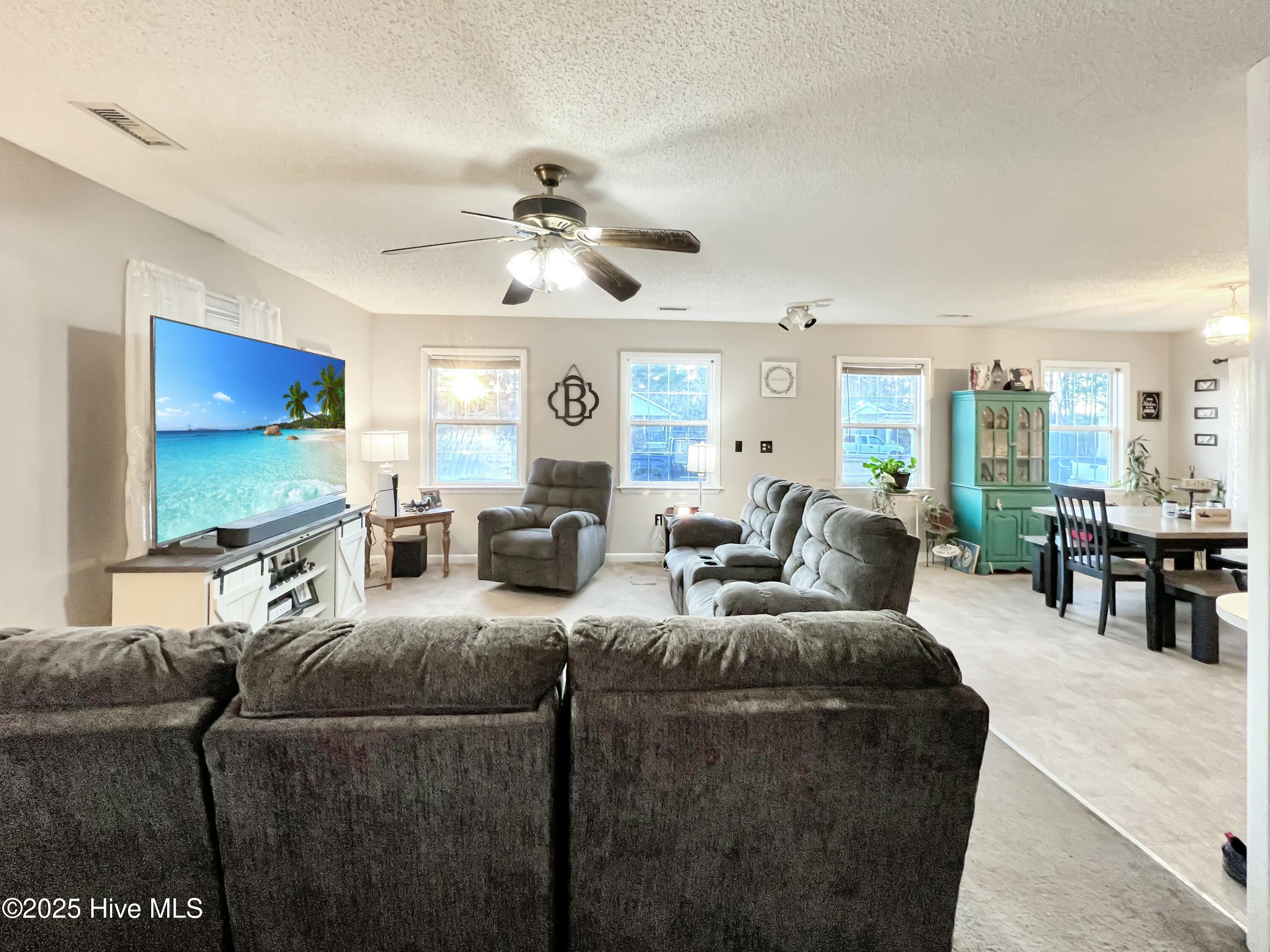 511 Icaria Road Tyner, NC 27980 - Photo 4 of 26 Living Room