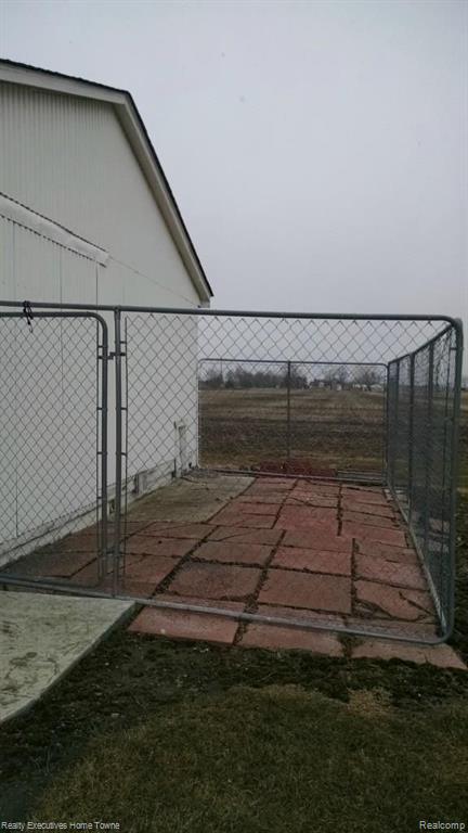 8005 Mason Road Yale, MI 48097 - Photo 3 of 23