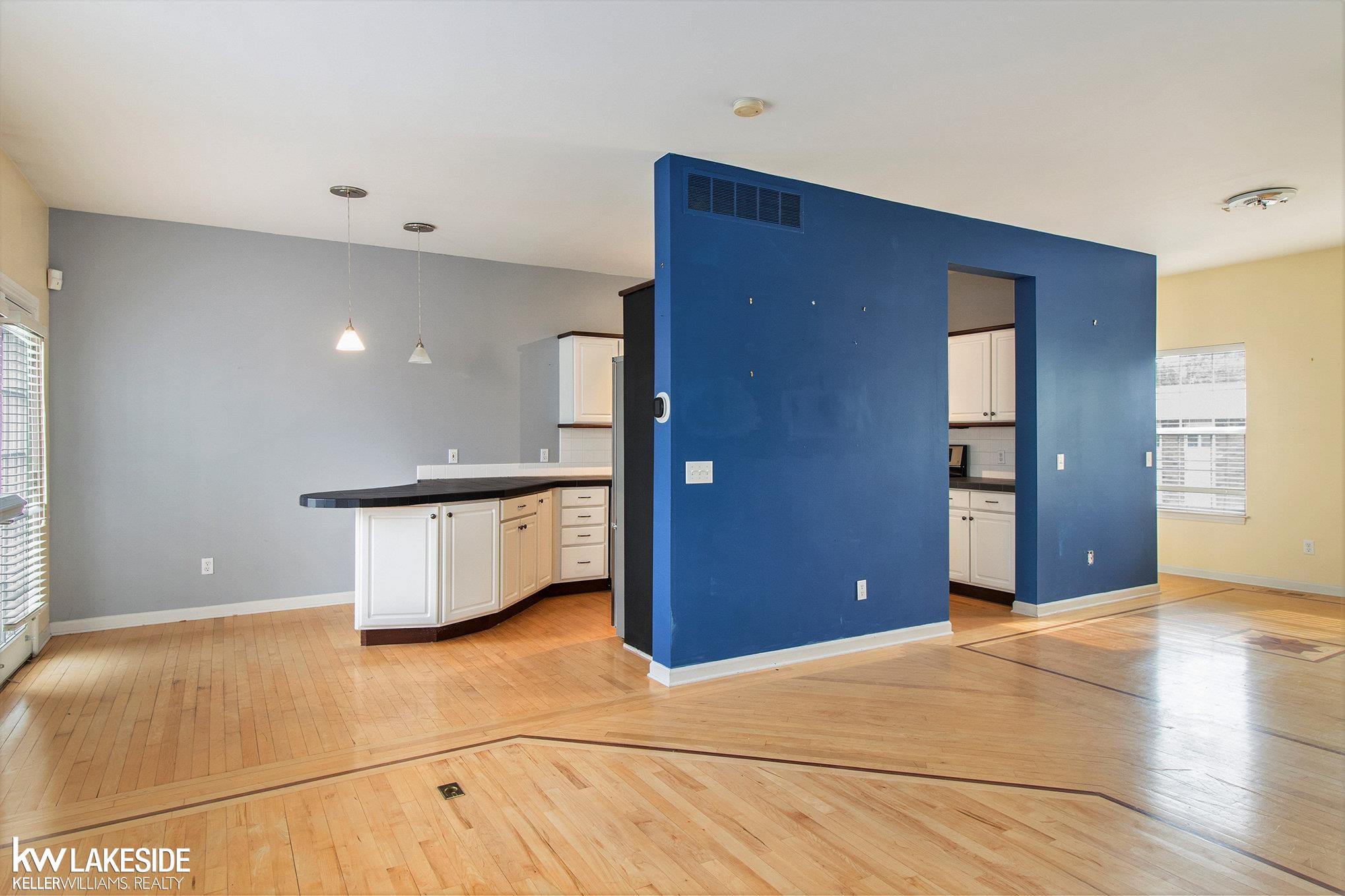 2662 Crooks Road, Unit 9 Royal Oak, MI 48073 - Photo 6 of 29