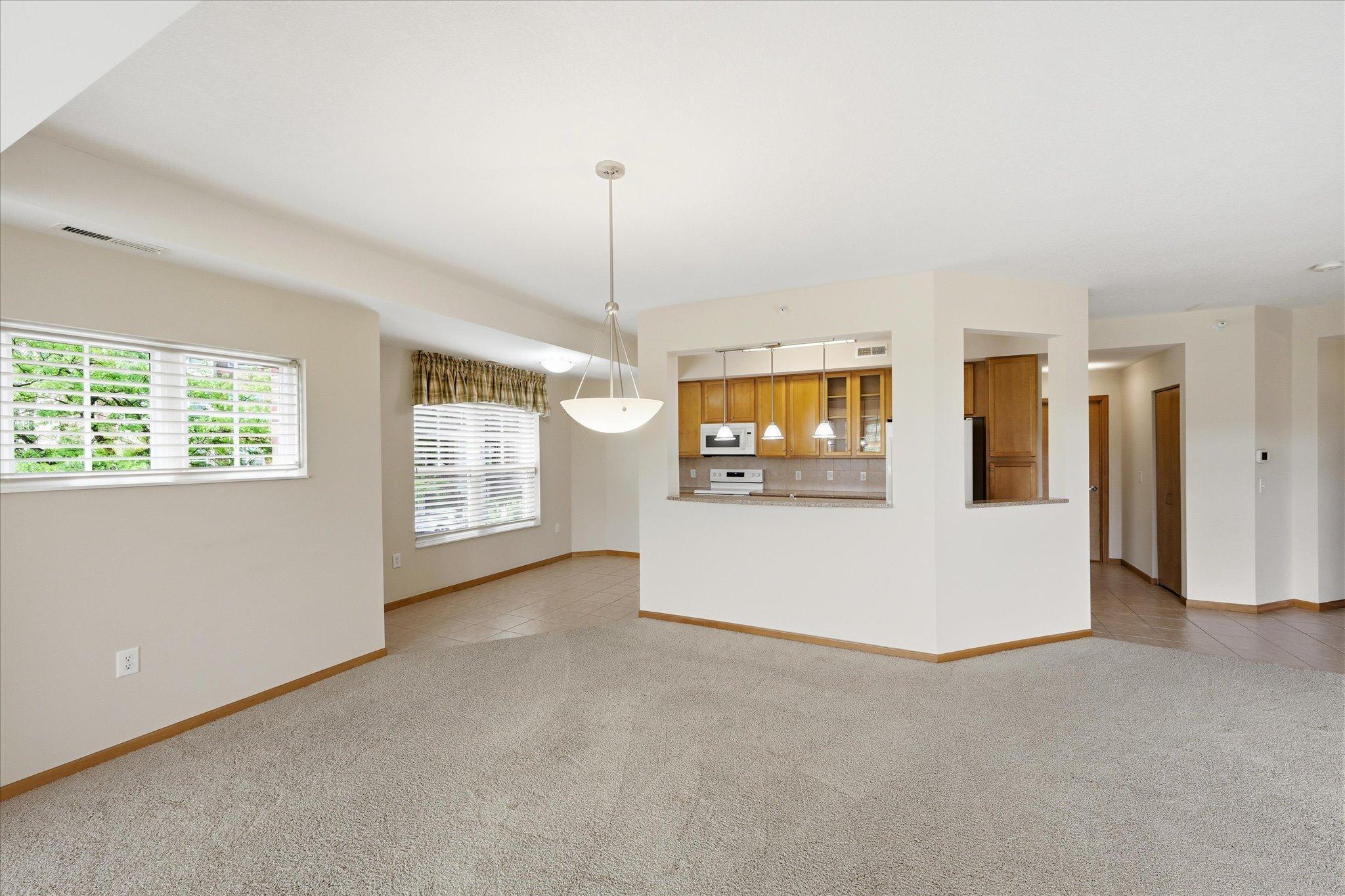 2550 38th Avenue Northeast, Unit 213 St. Anthony, MN 55421 - Photo 8 of 37