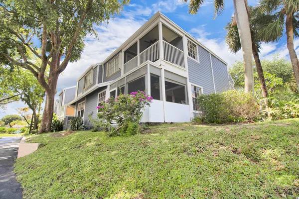 $466,500 | 5272 Buckhead Circle, Unit 1010, Boca Raton, FL 33431