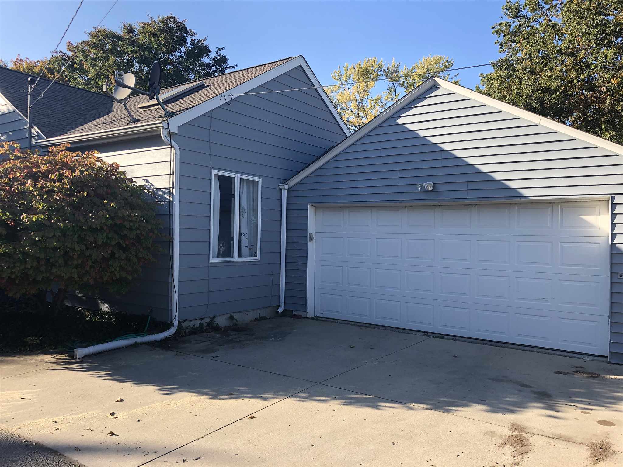 209 South 11th Street Decatur, IN 46733 - Photo 4 of 31