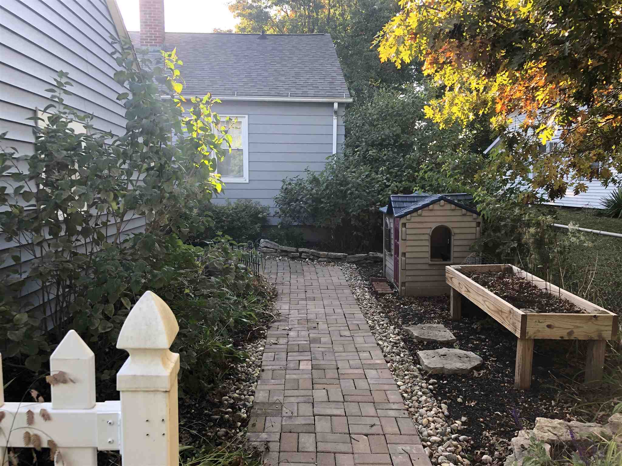 209 South 11th Street Decatur, IN 46733 - Photo 8 of 31