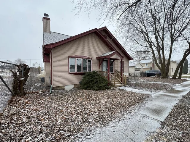 $1,550 | 309 North 9th Street, Rochelle, IL 61068