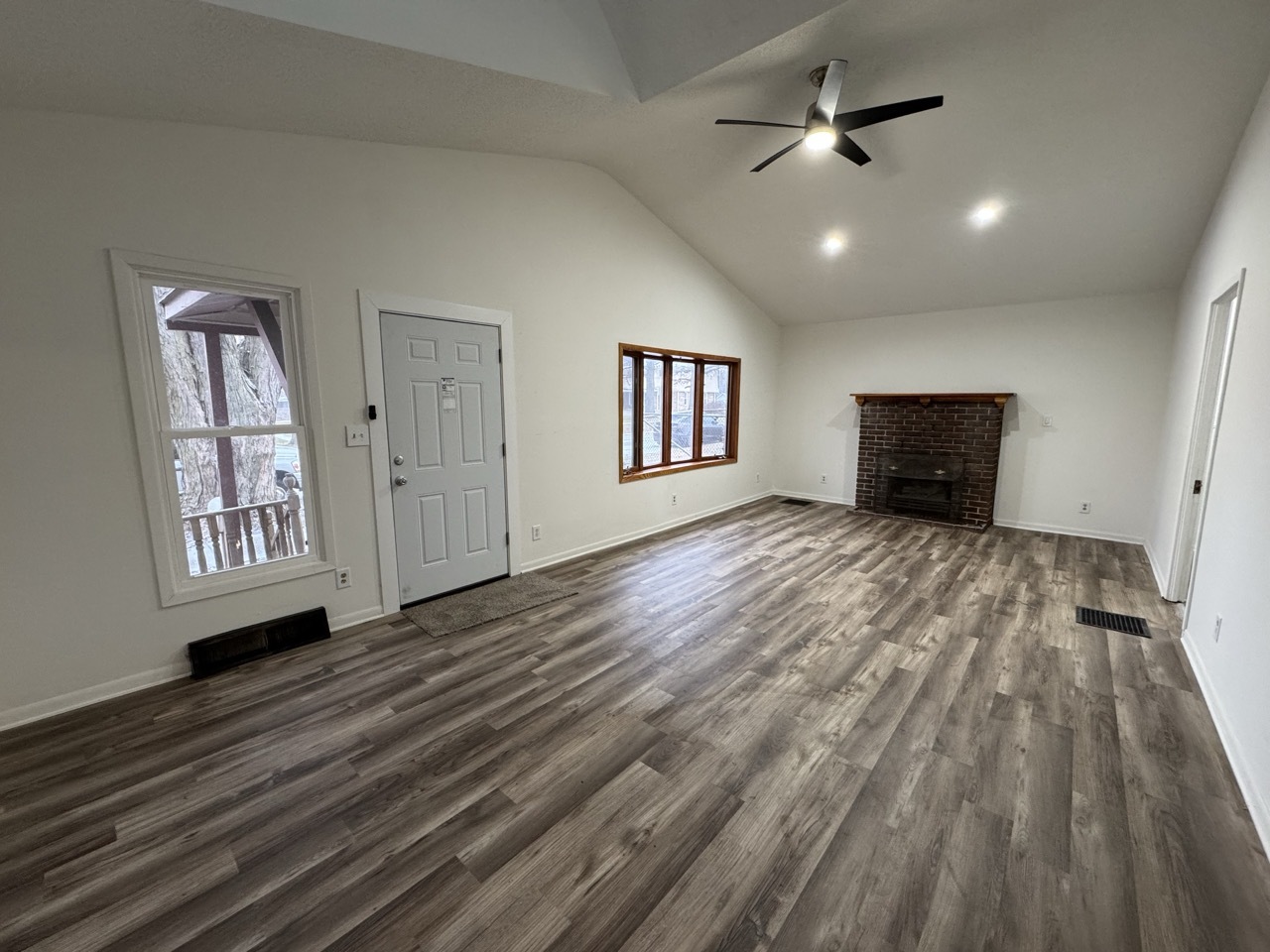 309 North 9th Street Rochelle, IL 61068 - Photo 6 of 15