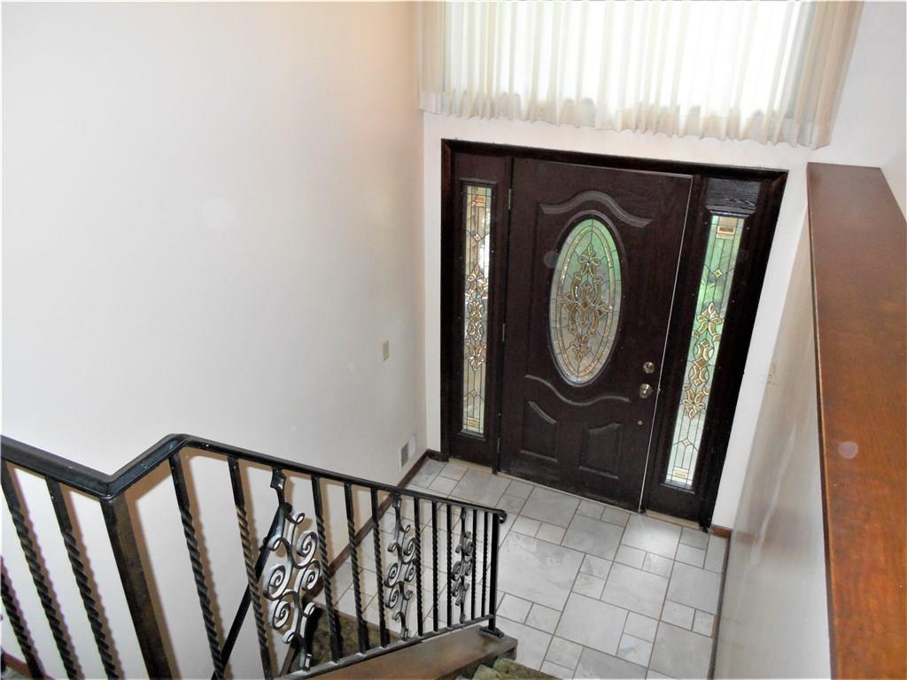 937 Braddock Road Forest Hills, PA 15221 - Photo 3 of 19