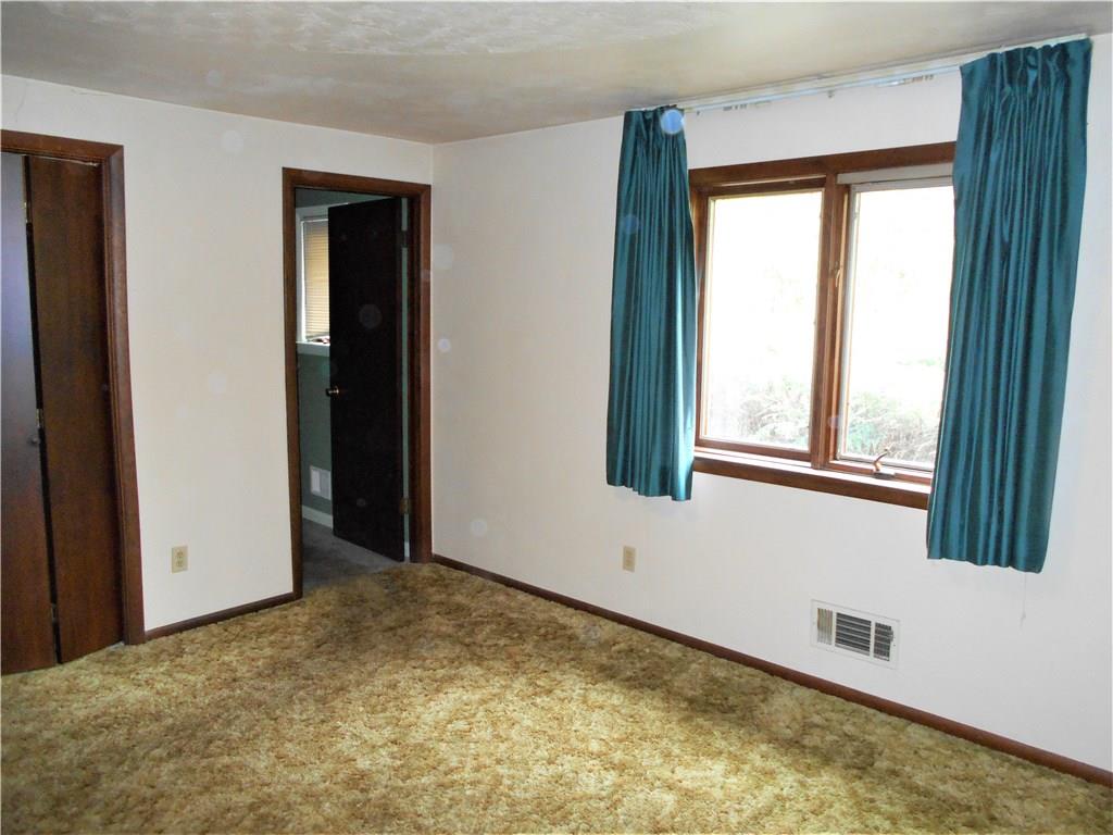 937 Braddock Road Forest Hills, PA 15221 - Photo 10 of 19