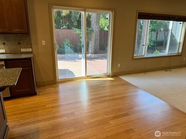 $4,999 | 16121 Northup Way, Bellevue, WA 98008