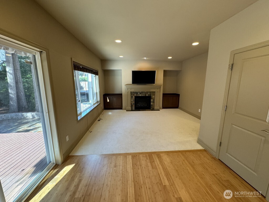 16121 Northup Way Bellevue, WA 98008 - Photo 4 of 26