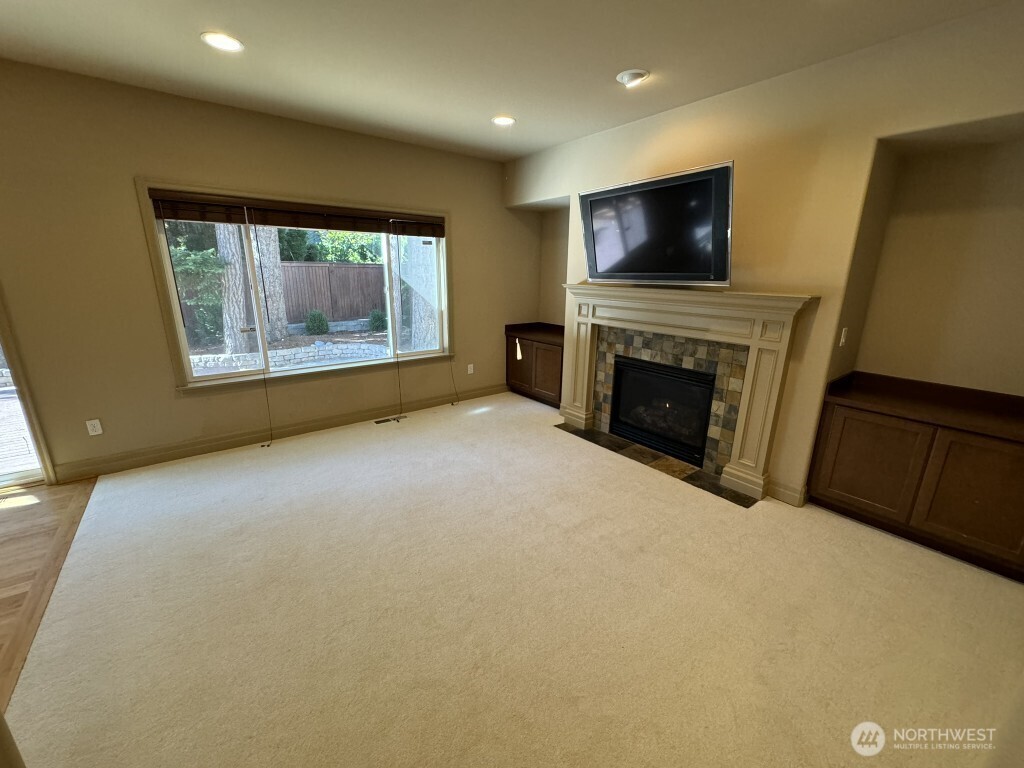 16121 Northup Way Bellevue, WA 98008 - Photo 5 of 26