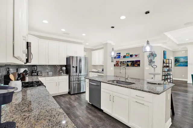 $555,000 | 7017 Artesian Court, Apollo Beach, FL 33572