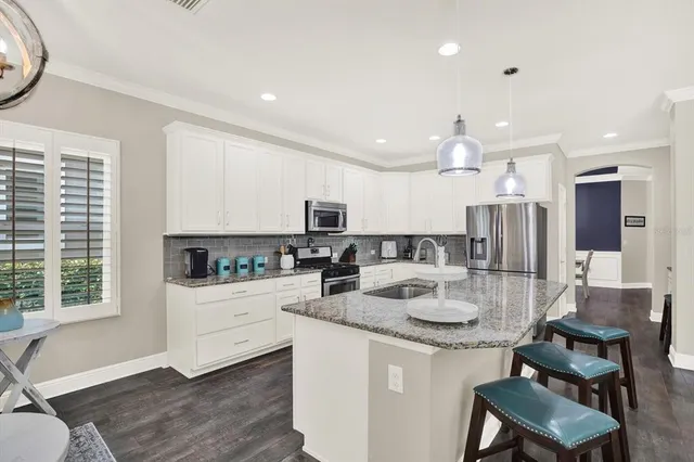 $555,000 | 7017 Artesian Court, Apollo Beach, FL 33572