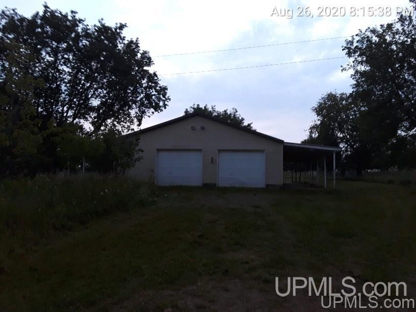 8077 Co Road Gladstone, MI 49837 - Photo 5 of 21
