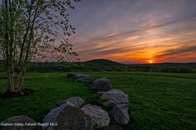 $2,358,000 | 837 Carlson Road, Craryville, NY 12521