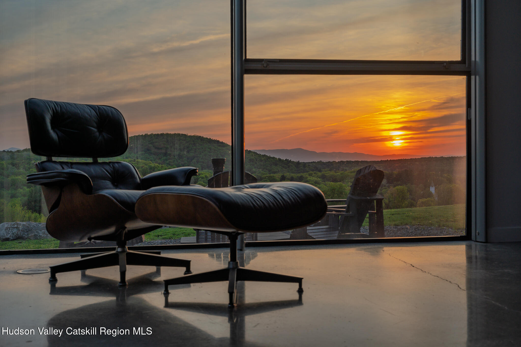 837 Carlson Road Craryville, NY 12521 - Photo 59 of 65 a living room with table and chairs