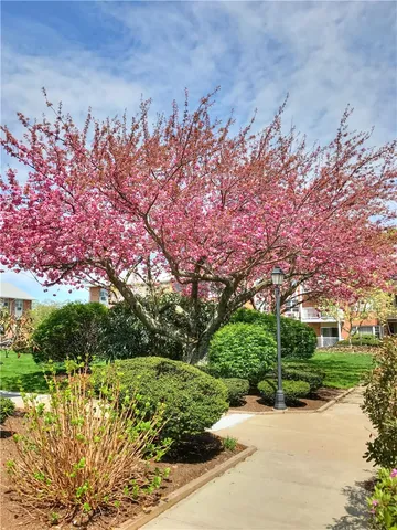 $289,000 | 43 Bullocks Point Avenue, Unit 4A, East Providence, RI 02915