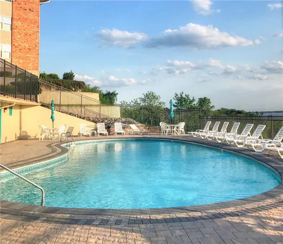 $289,000 | 43 Bullocks Point Avenue, Unit 4A, East Providence, RI 02915