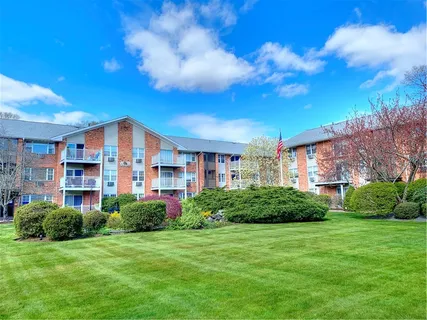 $295,000 | 43 Bullocks Point Avenue, Unit 4A, East Providence, RI 02915