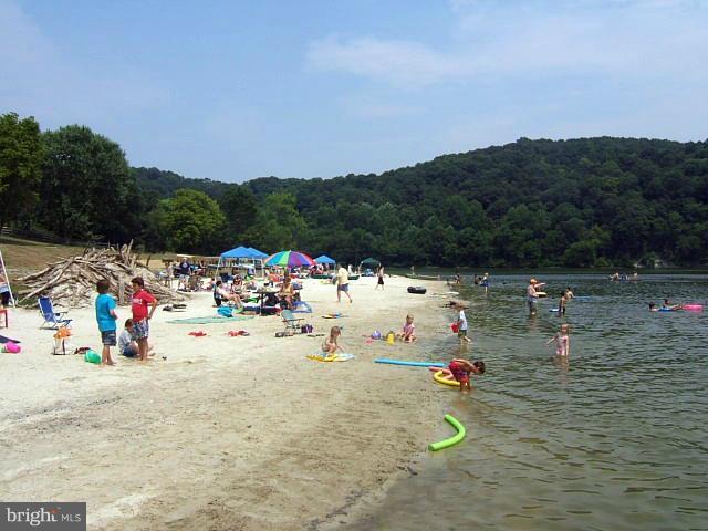 7130 Masters Road New Market, MD 21774 - Photo 8 of 21 Beachfront at Lake
