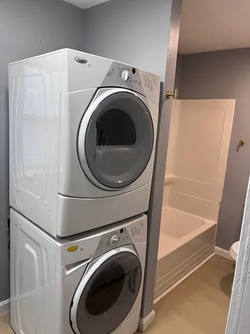 $2,650 | 175 Child Street, Unit LEFT, Warren, RI 02885