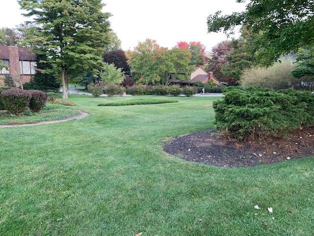5042 Hardt Road Gibsonia, PA 15044 - Photo 9 of 25 Gallery Image 9