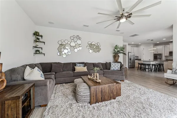 $1,155,000 | 15196 Lake Claire Overlook Drive, Winter Garden, FL 34787