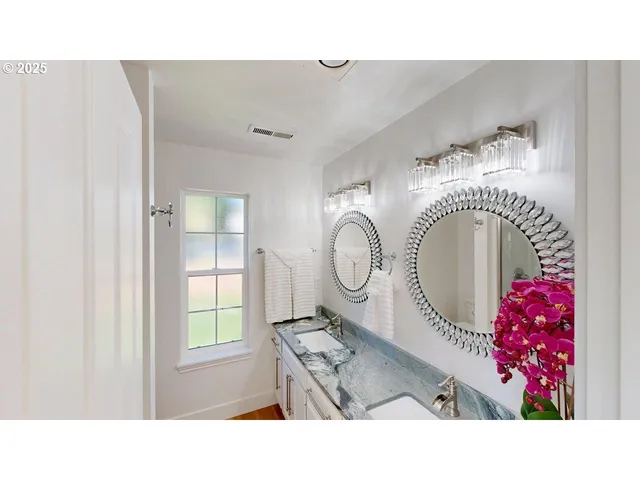 $725,000 | 970 Hassett Street, Brookings, OR 97415