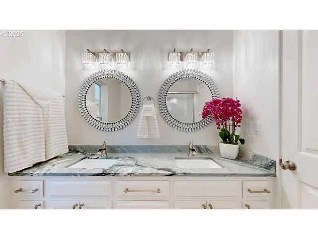 $725,000 | 970 Hassett Street, Brookings, OR 97415