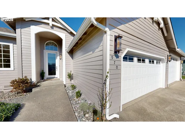 $725,000 | 970 Hassett Street, Brookings, OR 97415