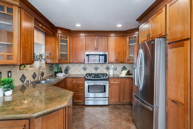 $799,000 | 4125 Kuhnle Avenue, Oakland, CA 94605