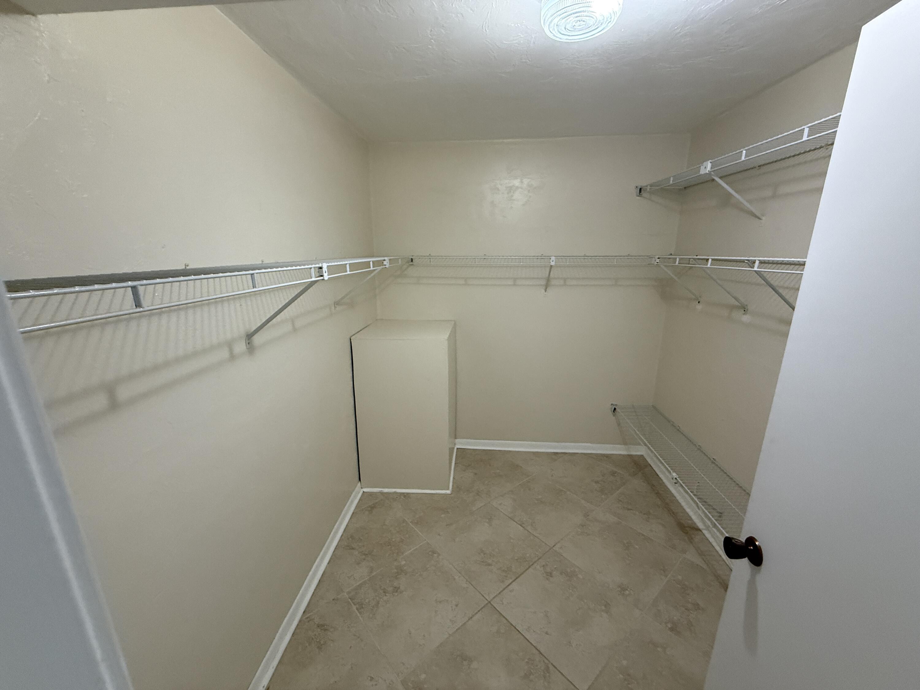 127 Mayfield Road, Unit B Lantana, FL 33462 - Photo 7 of 8 IMG_1560