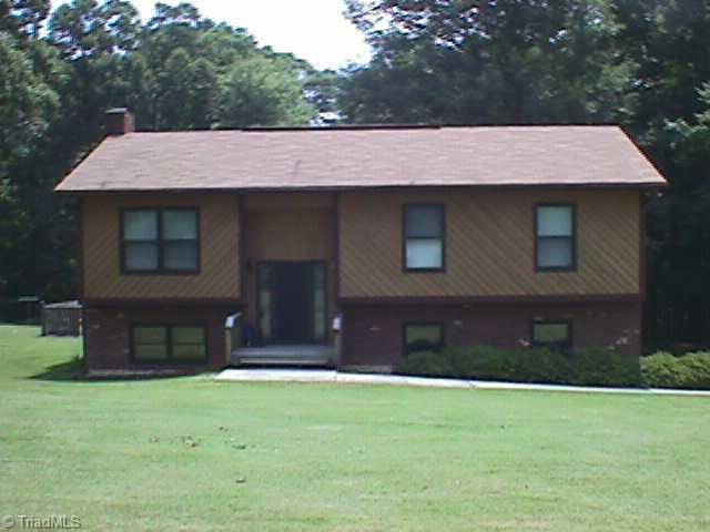6094 Skylark Road Pfafftown, NC 27040 - Photo 1 of 1 Exterior Front. front of skylark