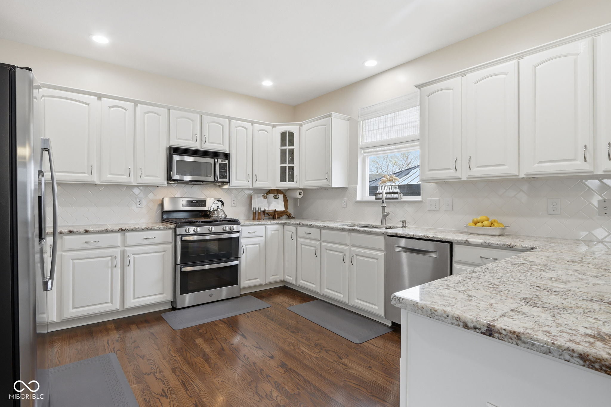 13478 Lablanca Bend Carmel, IN 46074 - Photo 18 of 84