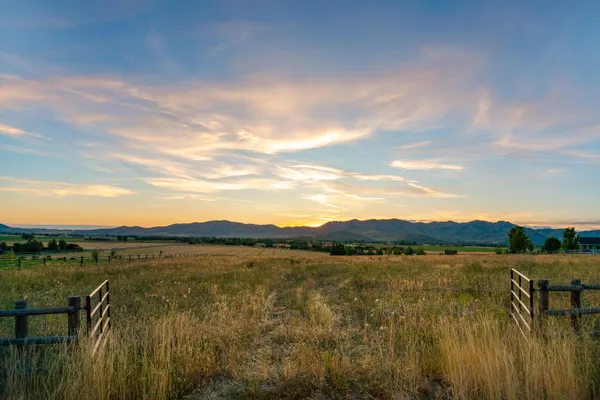 $550,000 | 120 Sterling Drive, Bellevue, ID 83313