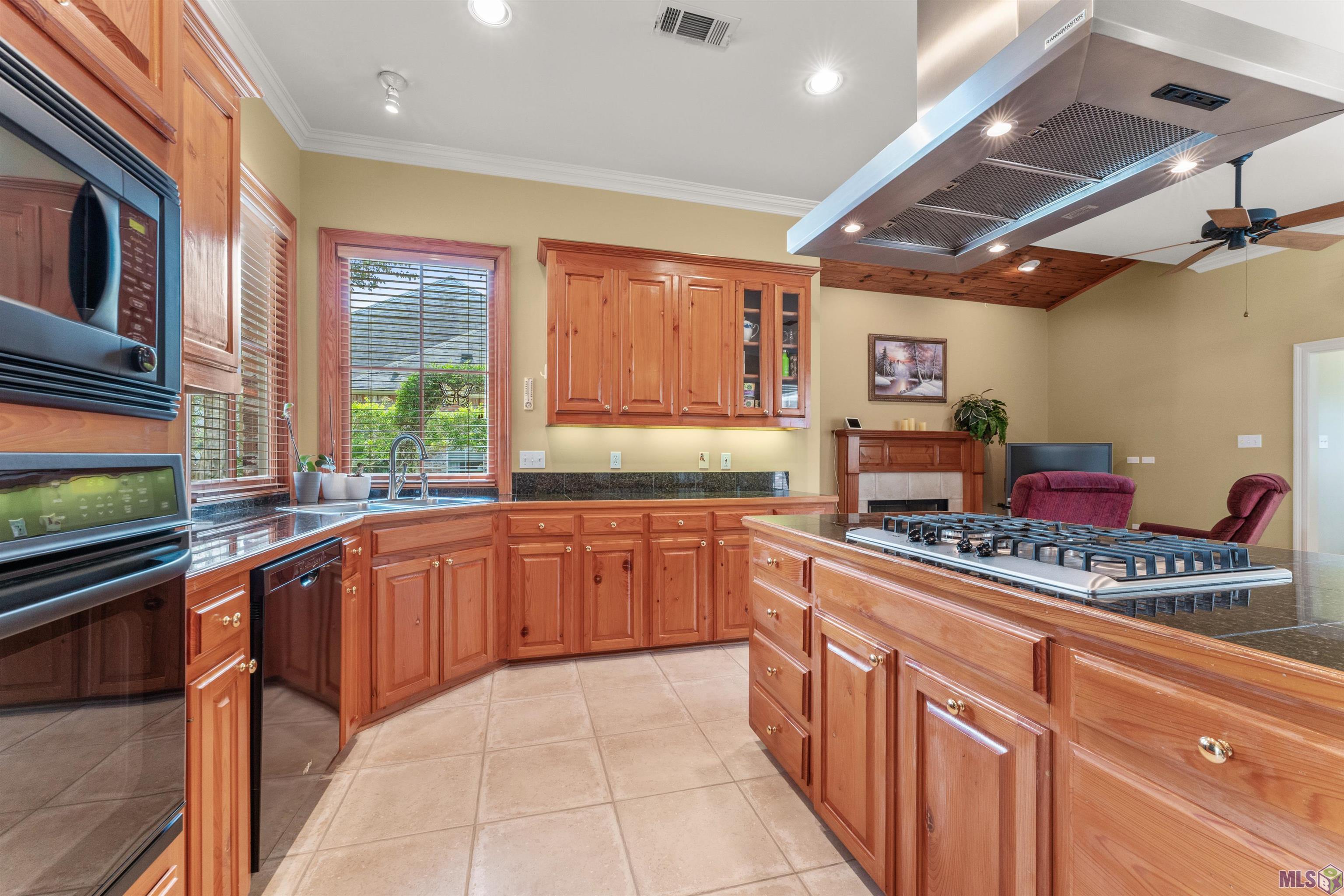 11142 South Lakeside Oaks Avenue Baton Rouge, LA 70810 - Photo 14 of 46