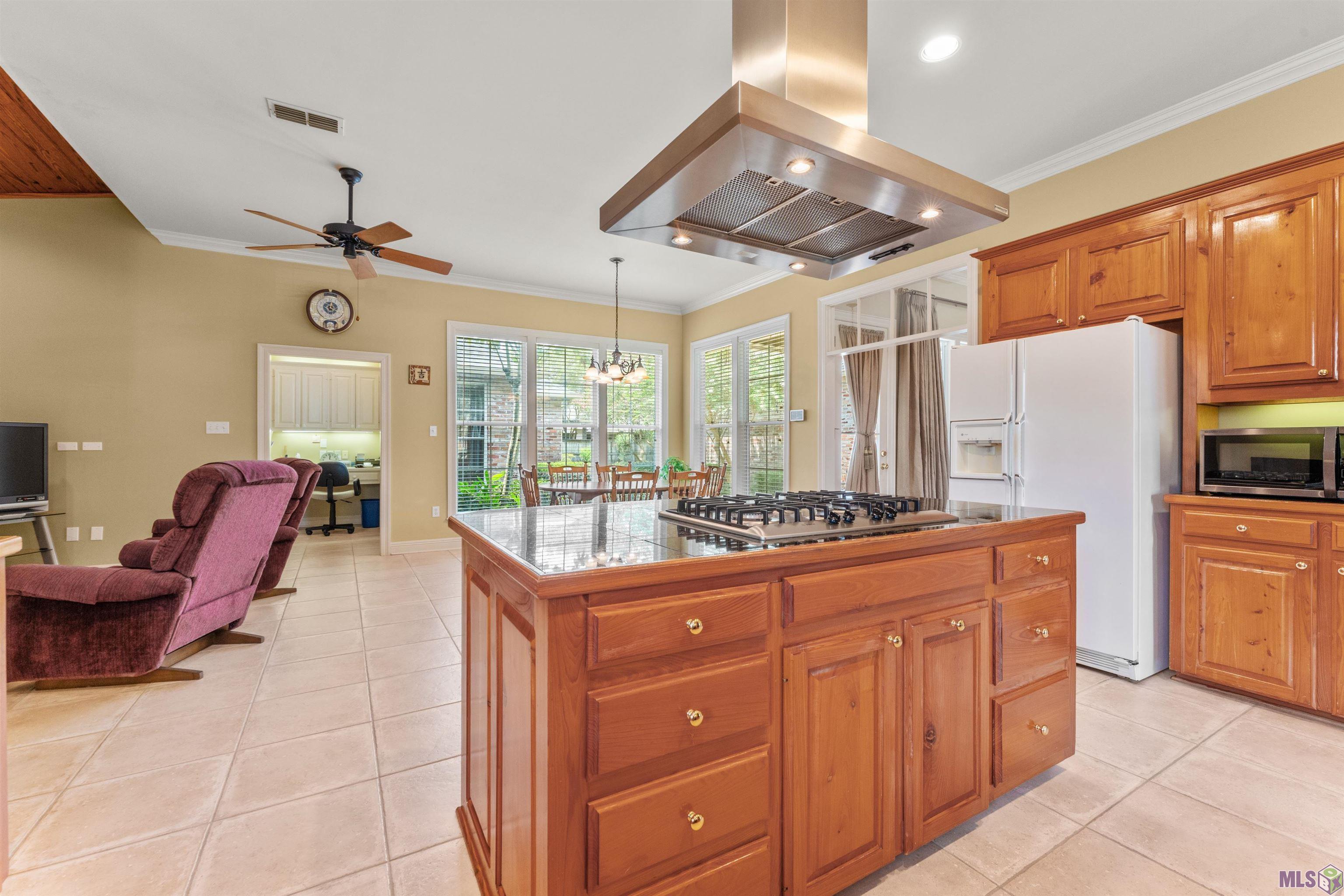 11142 South Lakeside Oaks Avenue Baton Rouge, LA 70810 - Photo 16 of 46