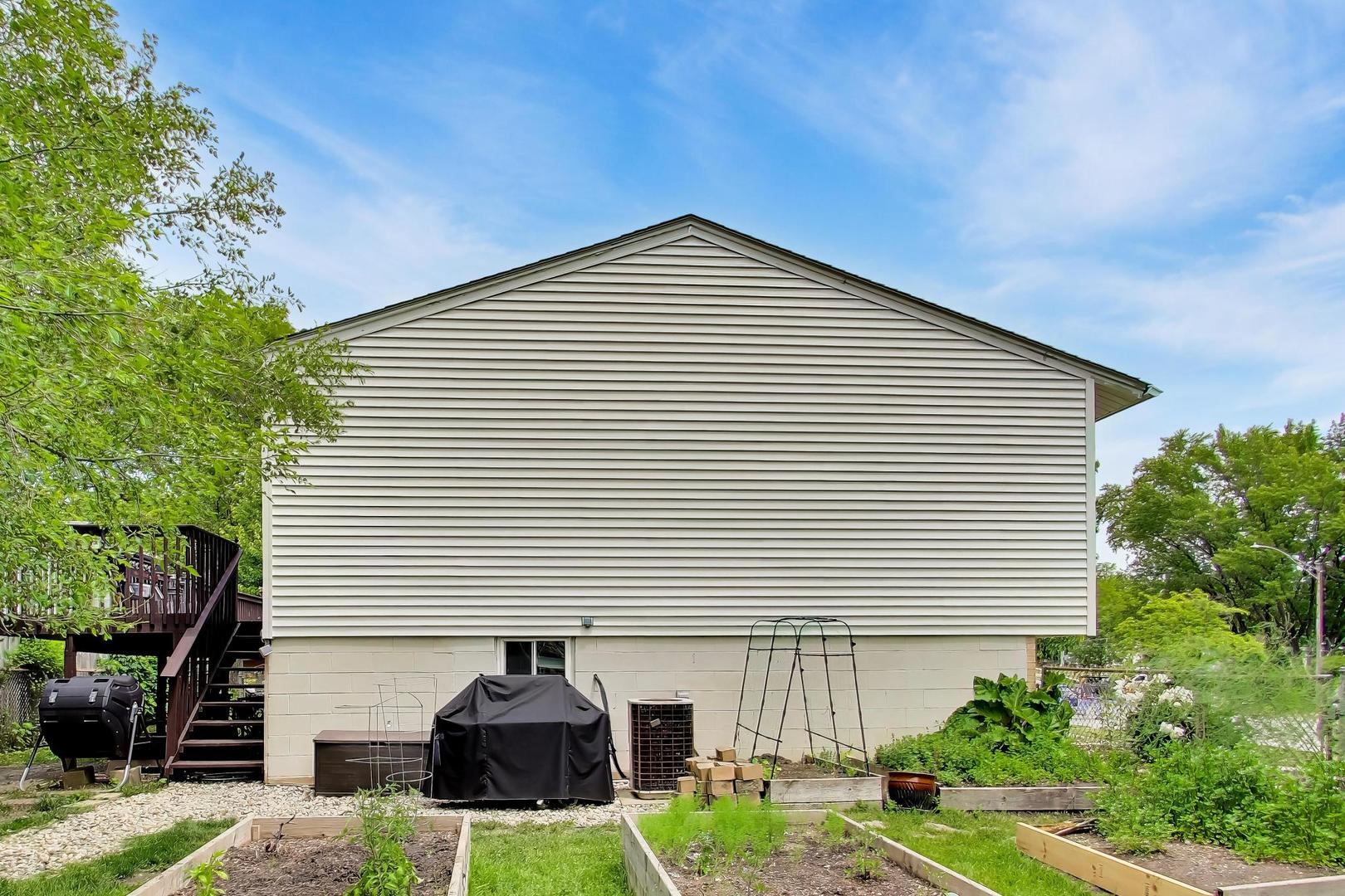 460 North Ridgemoor Avenue Mundelein, IL 60060 - Photo 33 of 41