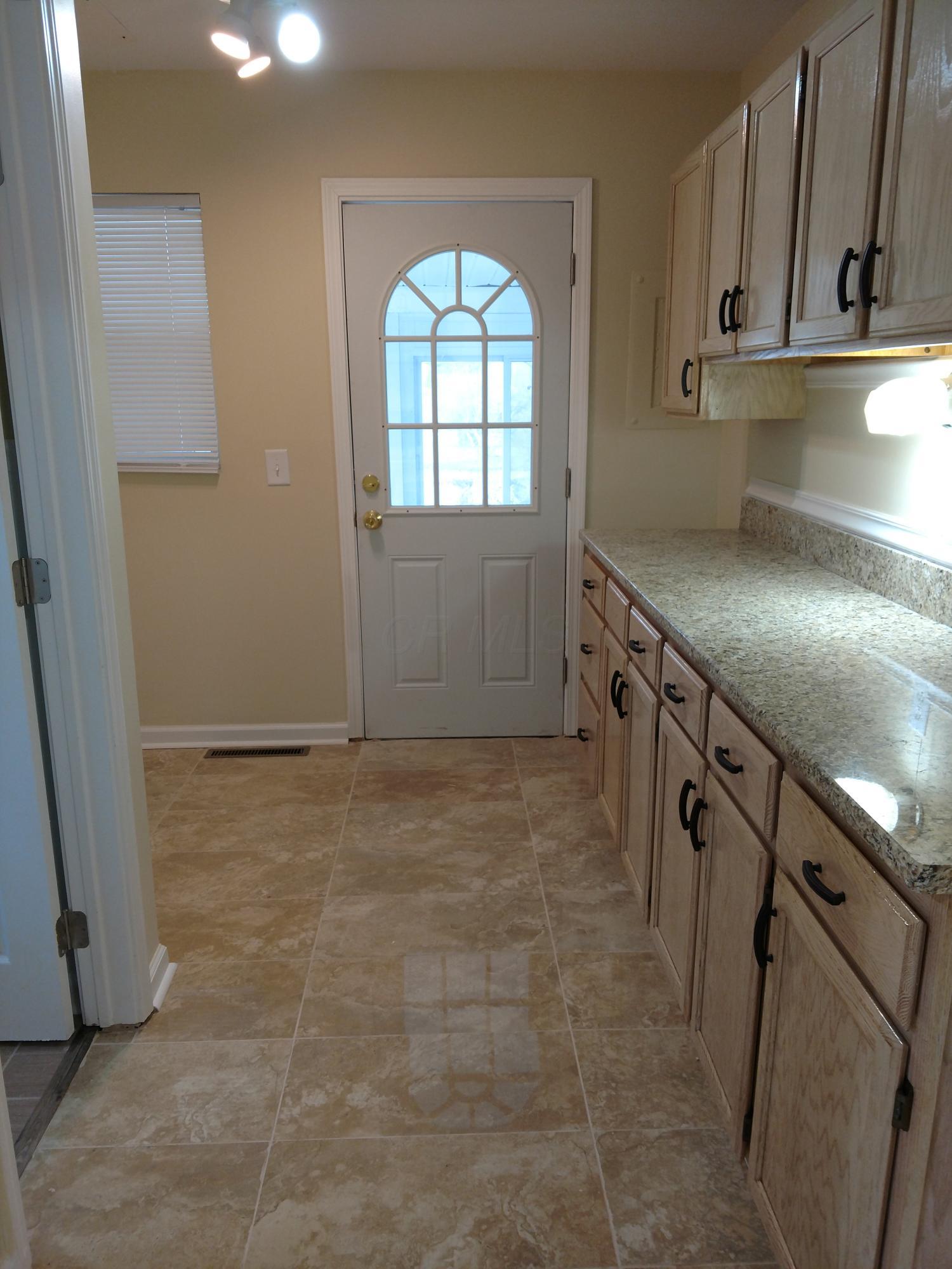 260 Darbyhurst Road Columbus, OH 43228 - Photo 1 of 34 Gallery Image 1