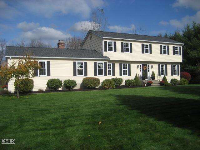 8 Great Hollow Road Monroe, CT 06468 - Photo 1 of 1 a front view of a house with a yard