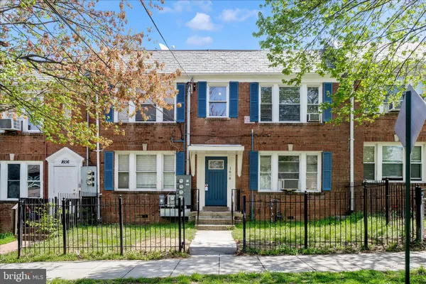 $579,000 | 1608 17th Place Southeast, Washington, DC 20020