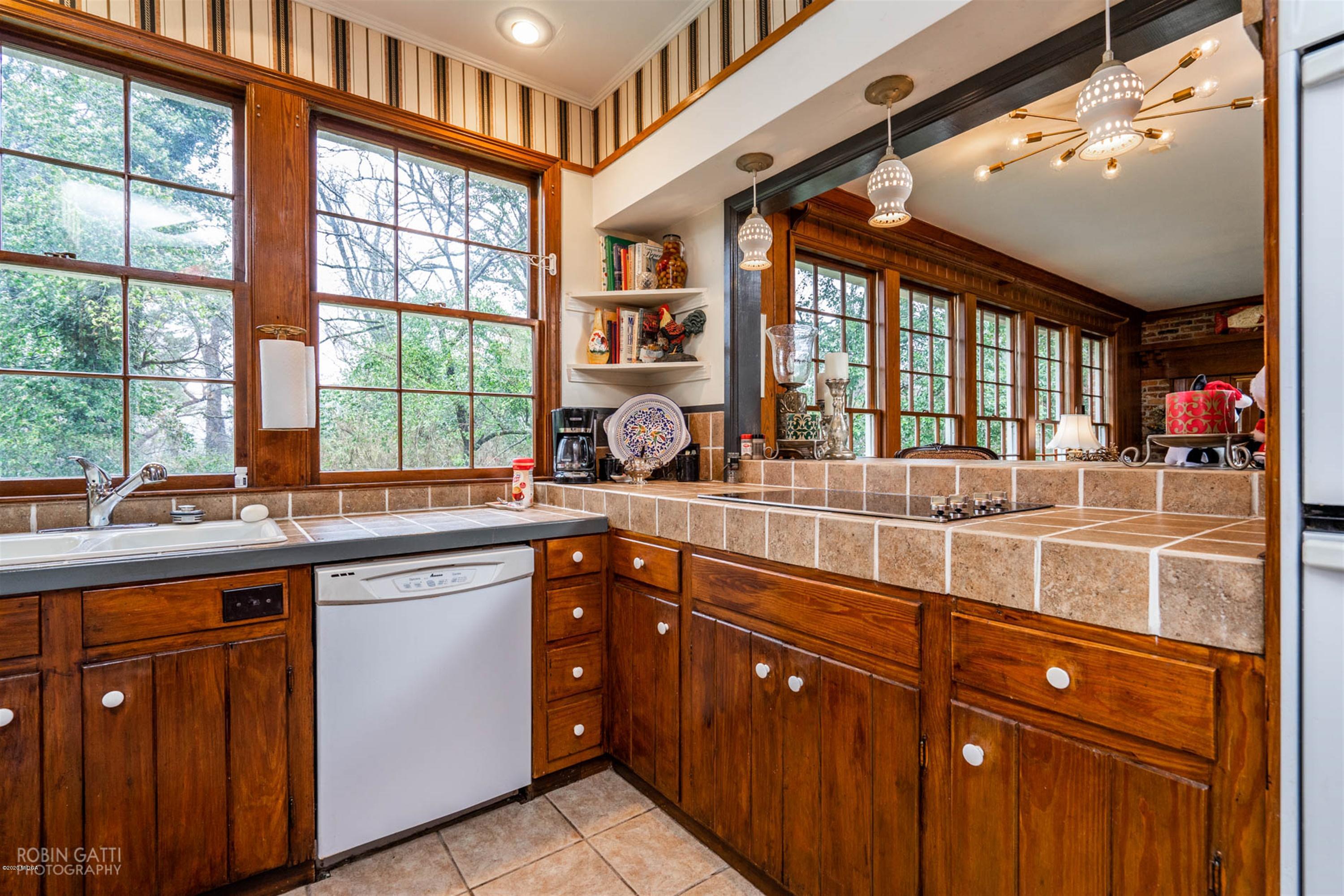 537 Forest Hill Road Macon, GA 31210 - Photo 16 of 38 12-DSC02794