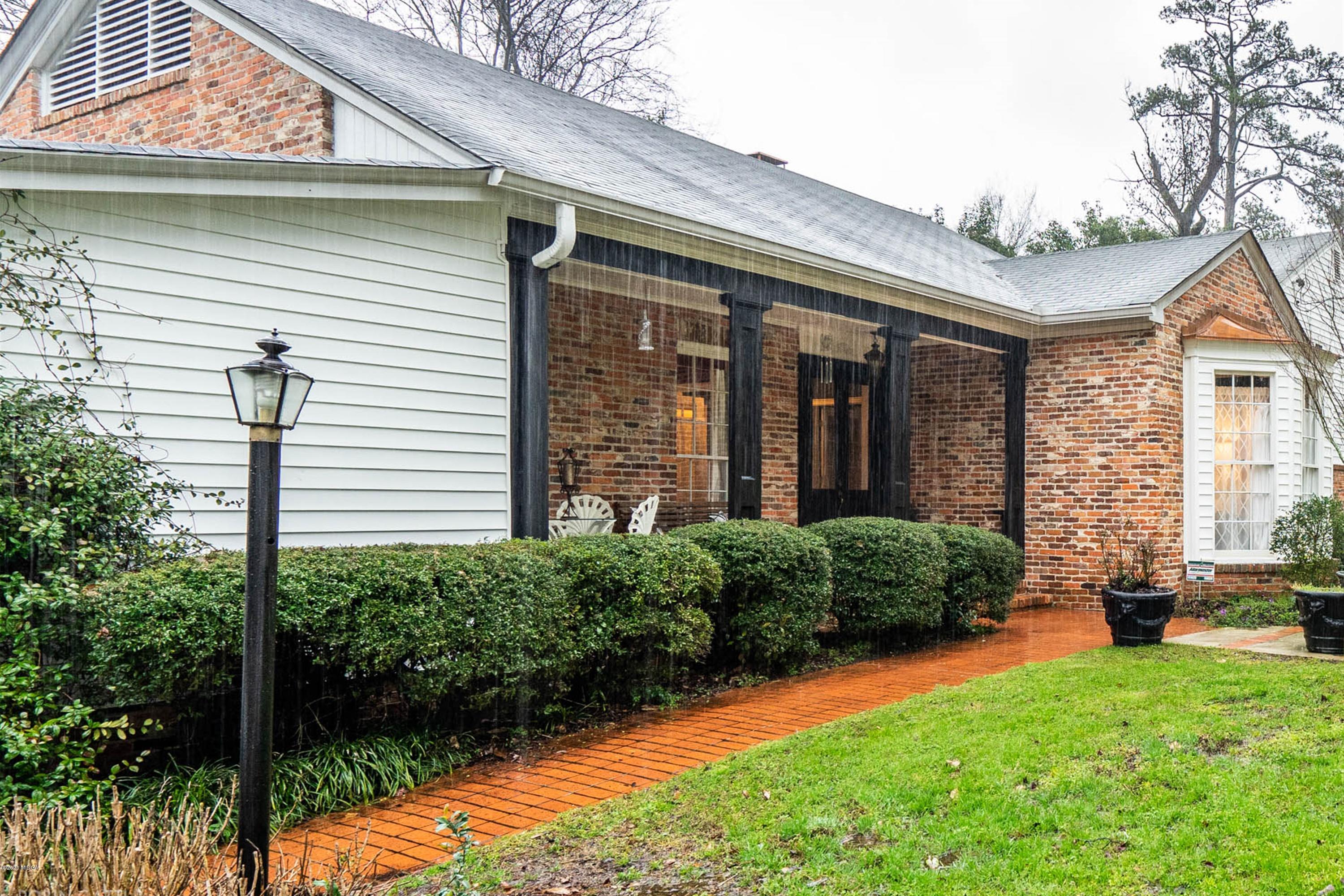 537 Forest Hill Road Macon, GA 31210 - Photo 3 of 38 01-DSC02840