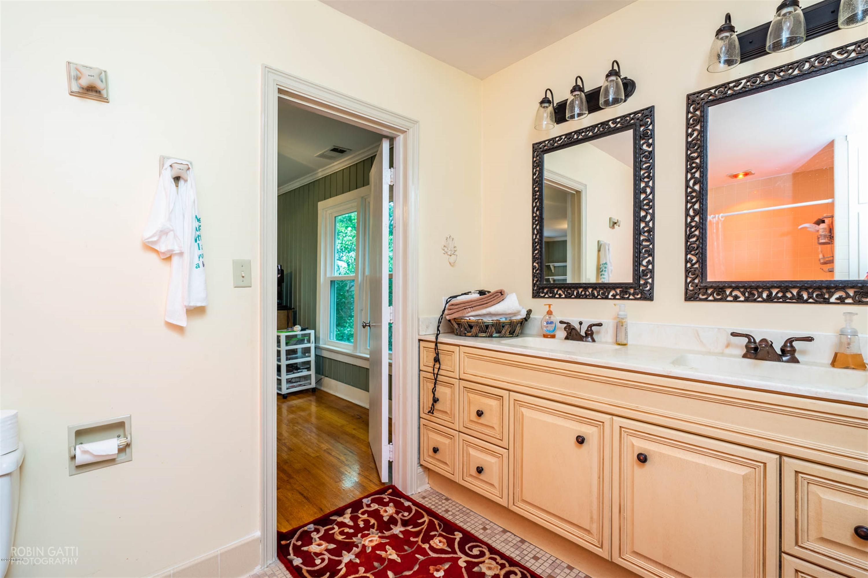 537 Forest Hill Road Macon, GA 31210 - Photo 23 of 38 22-DSC02816
